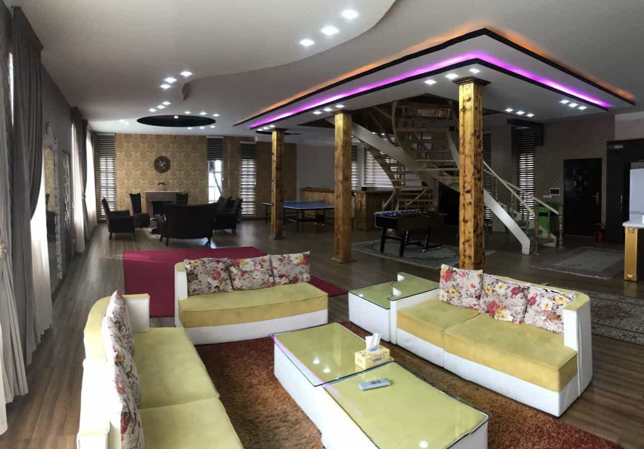 اجاره ویلا با استخر سرپوشیده و روباز در کردان