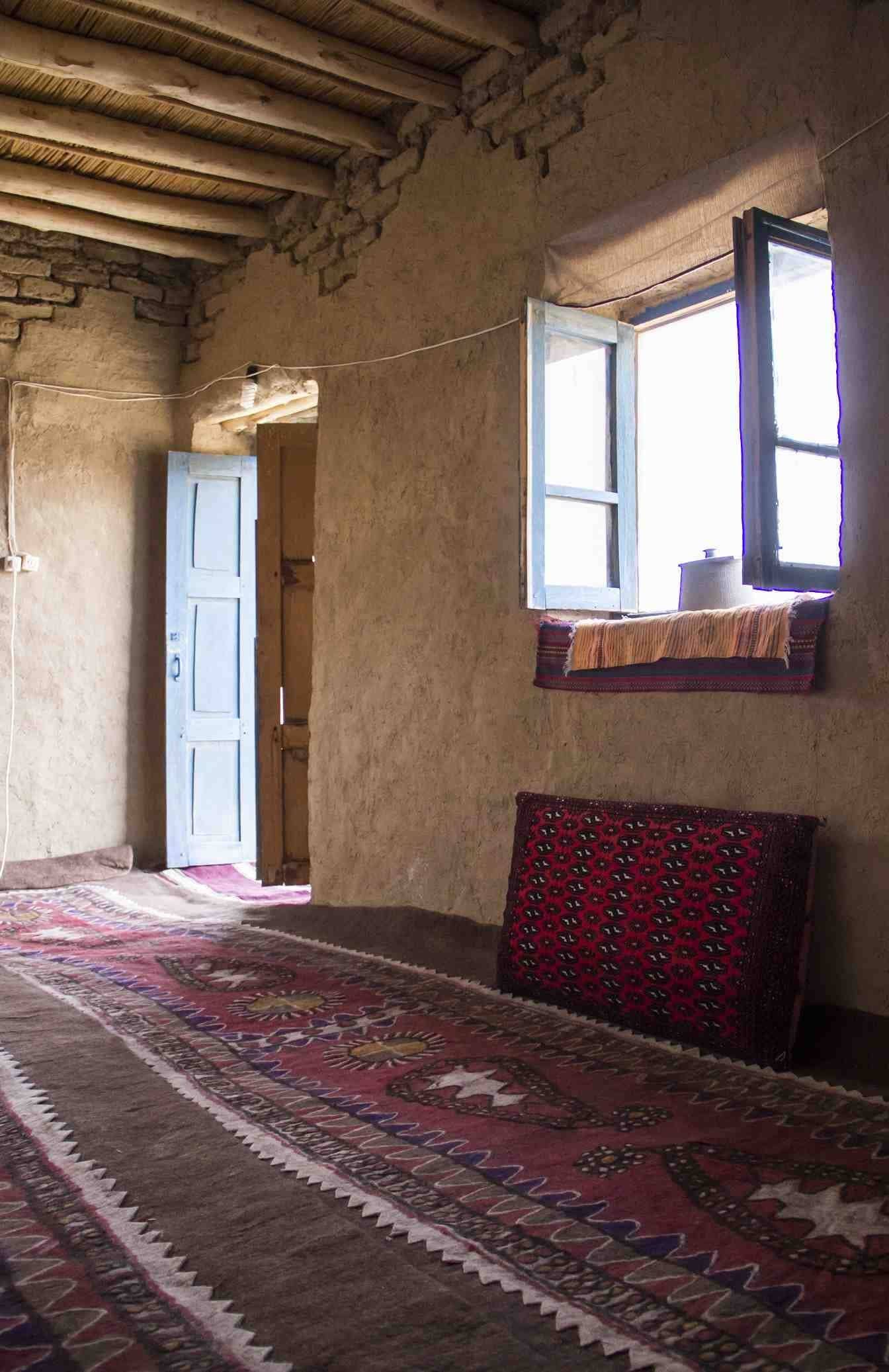 اجاره اقامتگاه بومگردی در قلعه بالا بیارجمند