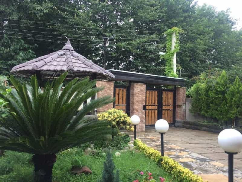 اجاره ویلا با استخر سرپوشیده در انتهای رادیو چالوس