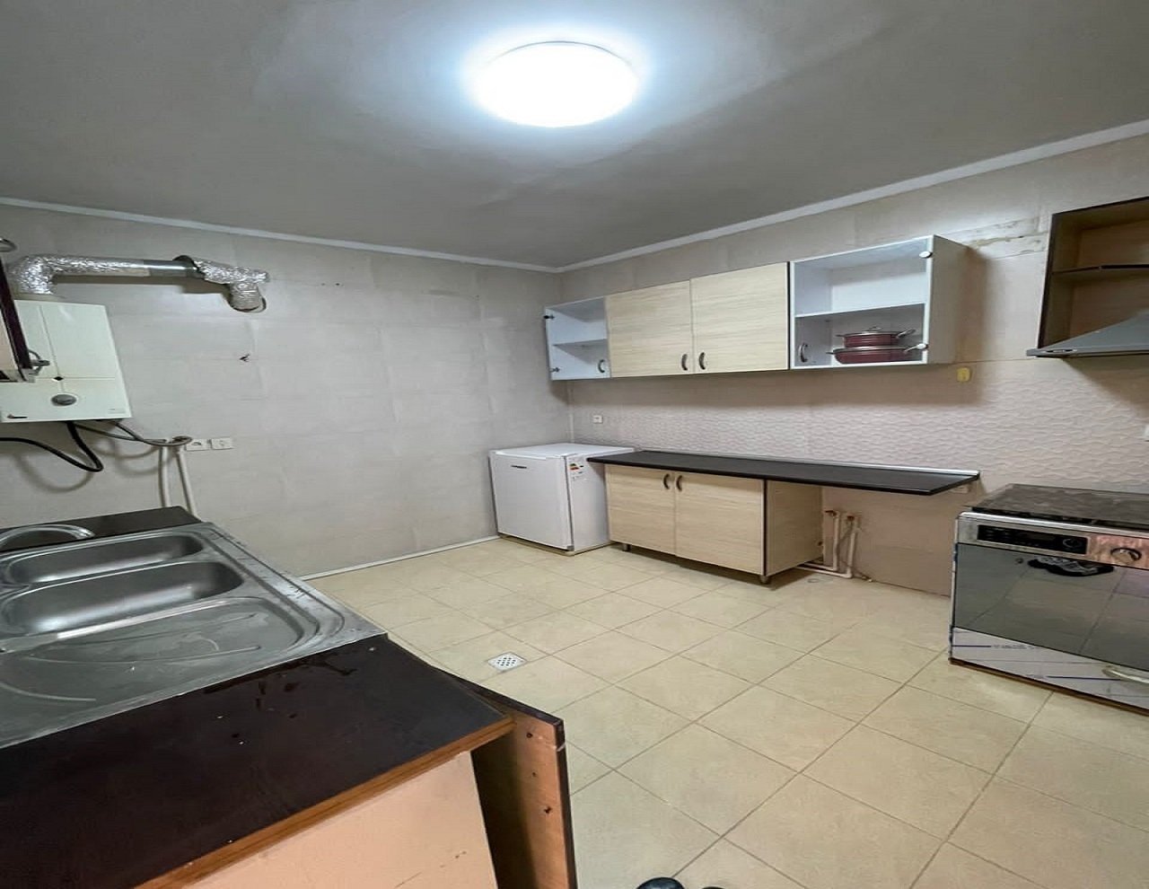 اجاره آپارتمان مبله در اقدسیه طبقه دوم - شمال تهران