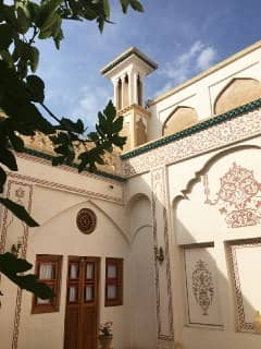 اجاره اقامتگاه سنتی در کمال الملک کاشان