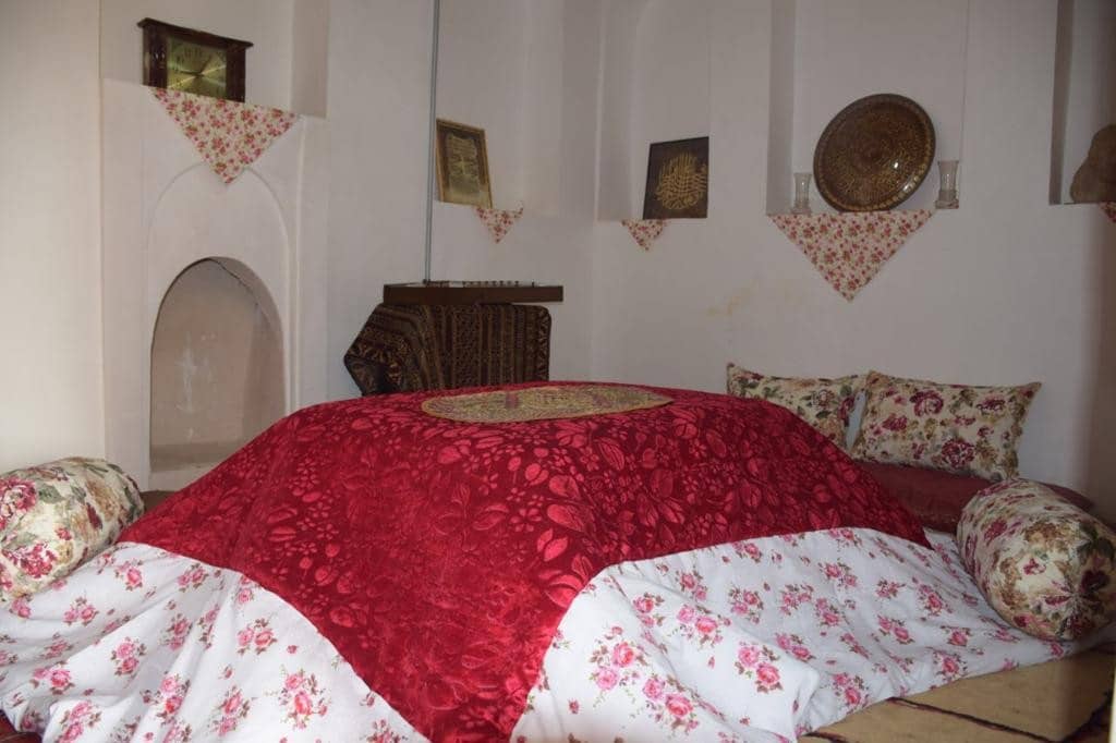 اجاره اقامتگاه بومگردی در زیارت شیروان