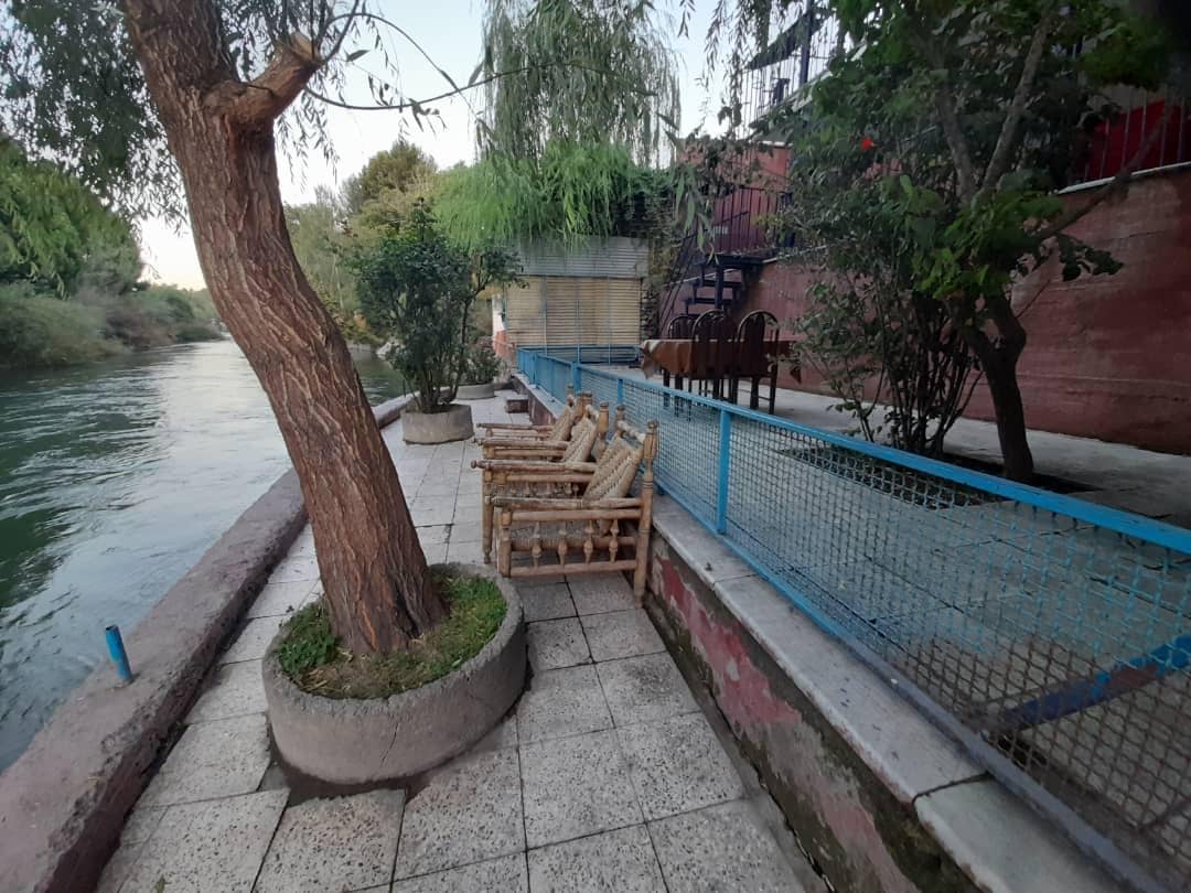 اجاره ویلا استخردار کنار رودخانه در اردل باغ بهادران