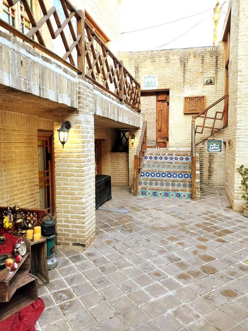 اجاره هتل سنتی در انقلاب زنجان -دو تخته دبل طبقه اول203