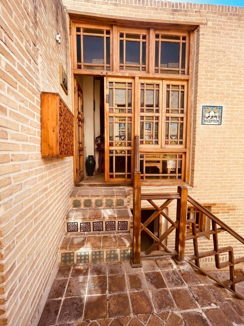 اجاره هتل سنتی در انقلاب زنجان - سه تخته طبقه اول207