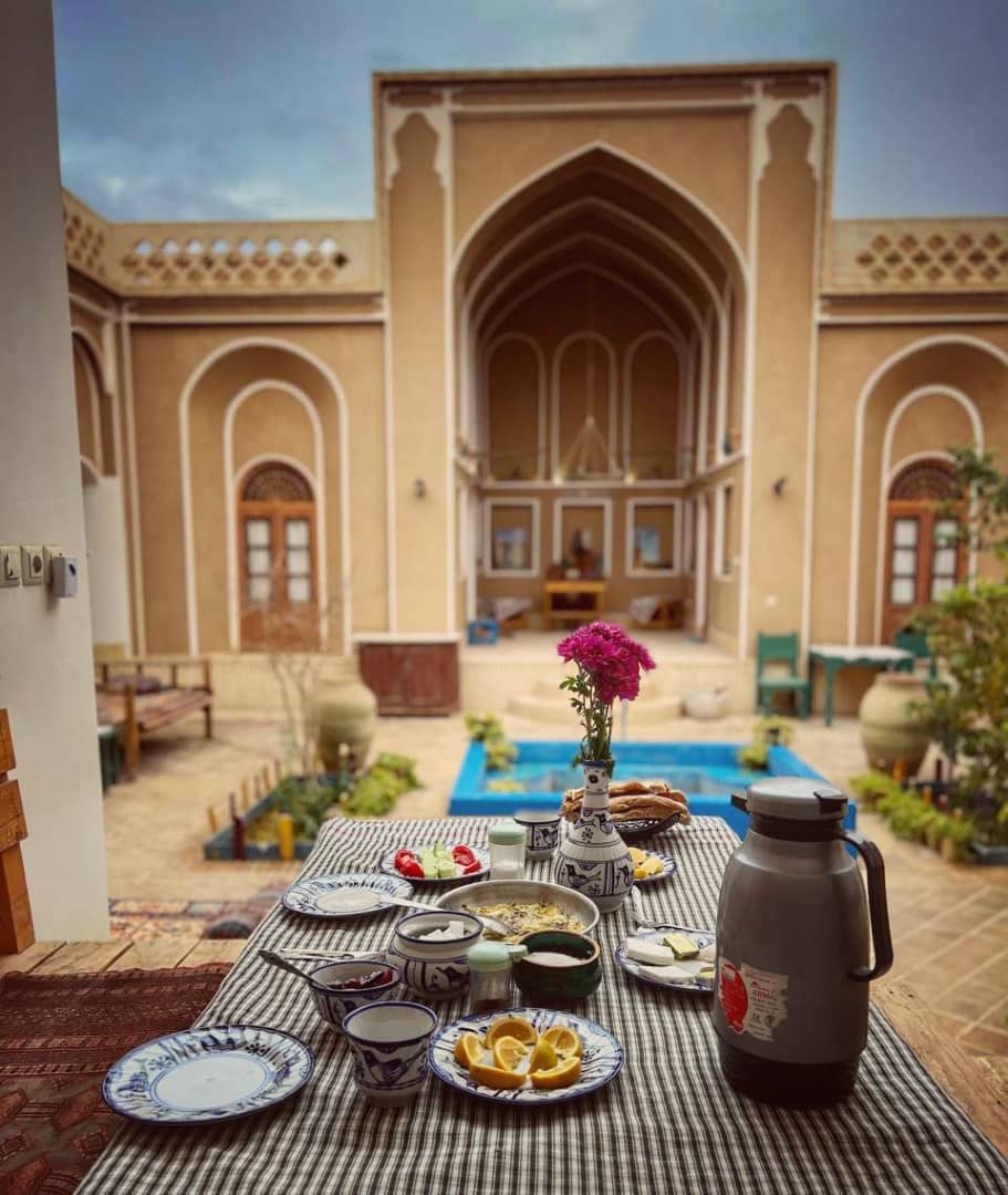 اجاره اقامتگاه سنتی در اردکان یزد