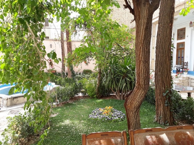 رزرو خانه سنتی 6تخته نزدیک میدان نقش جهان - شاهنشین