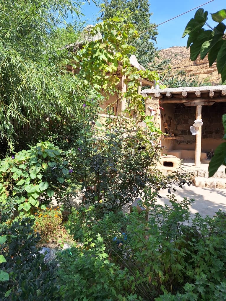 اجاره اقامتگاه سنتی در روستای فارسیان گلستان- اتاق مرکوه