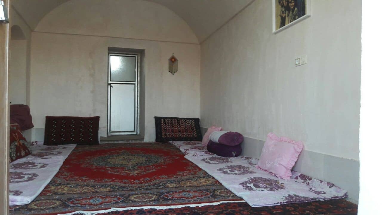 اجاره اقامتگاه بومگردی سنتی در سه قلعه زرین چاه - اتاق 9