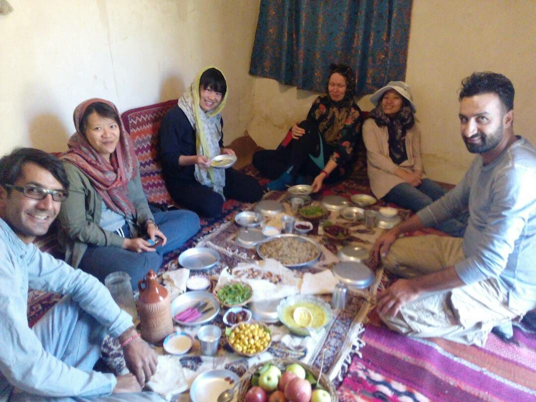 اجاره اقامتگاه بومگردی در پرشکفت خان زنیان