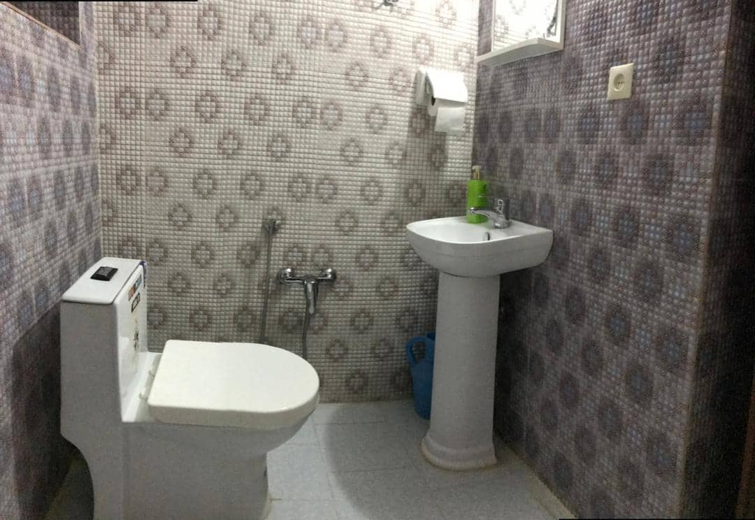 اجاره بوم گردی سنتی در آباده فارس-کف خواب بدون مستر