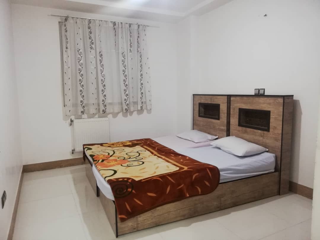 اجاره آپارتمان مبله در سرداران شیراز-طبقه اول