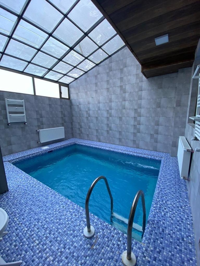 اجاره ویلا استخر سرپوشیده آبگرم در ایزدشهر