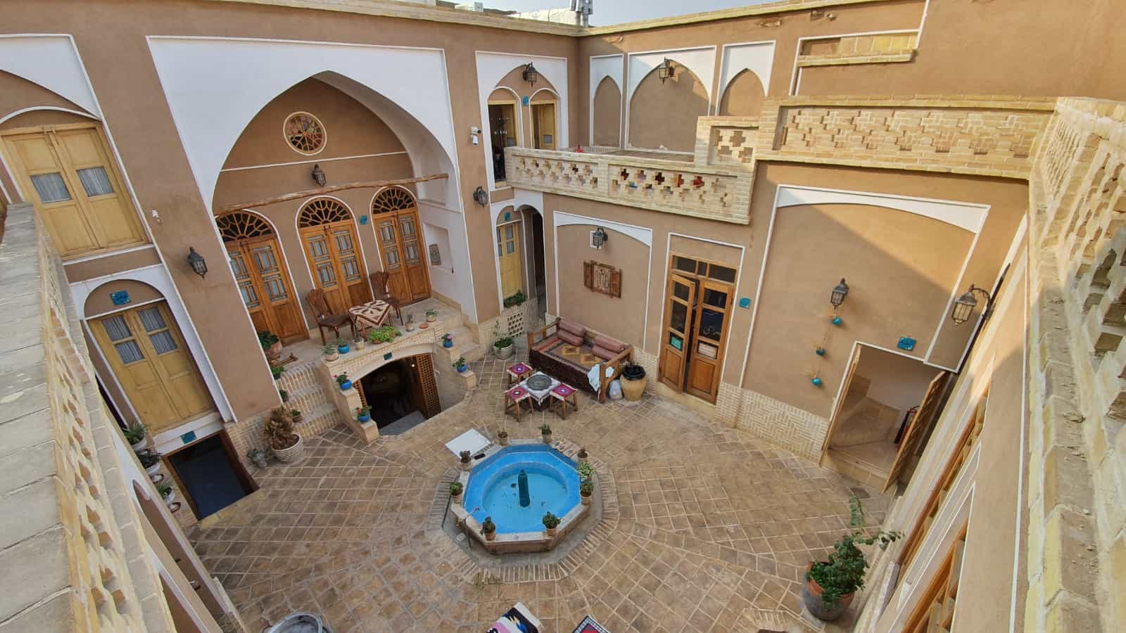 اجاره اقامتگاه بومگردی در کاشان - پهلوی