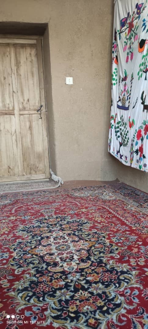 اجاره اقامتگاه بومگردی در ایور کاشمر