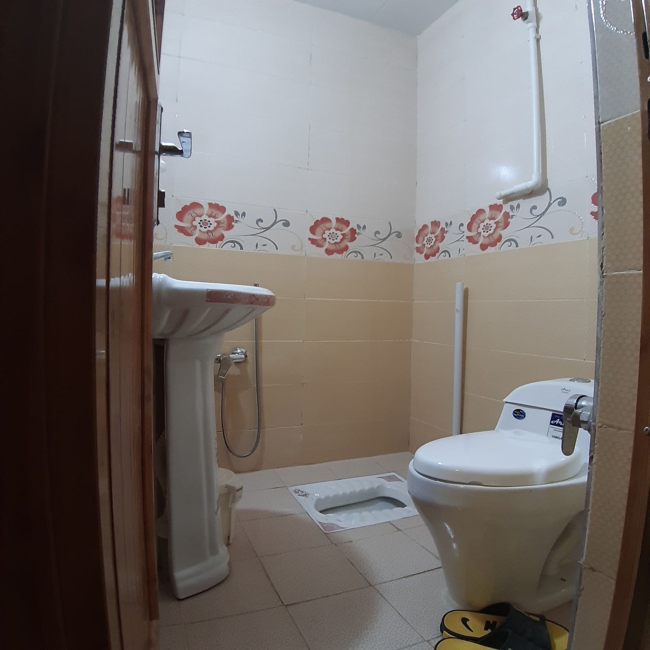 رزرو اتاق بومگردی در دستجرد ورزنه - امرداد