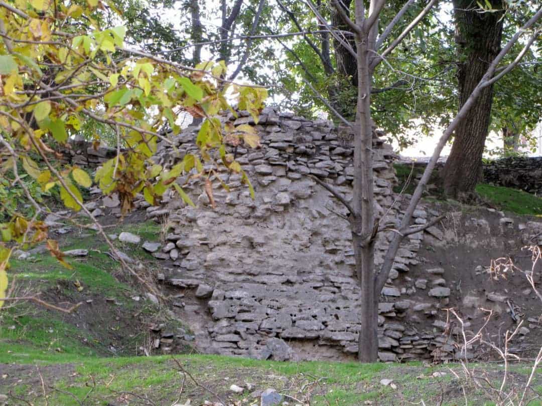 اجاره اتاق سنتی در روستای ترخین آباد همدان-10 متری