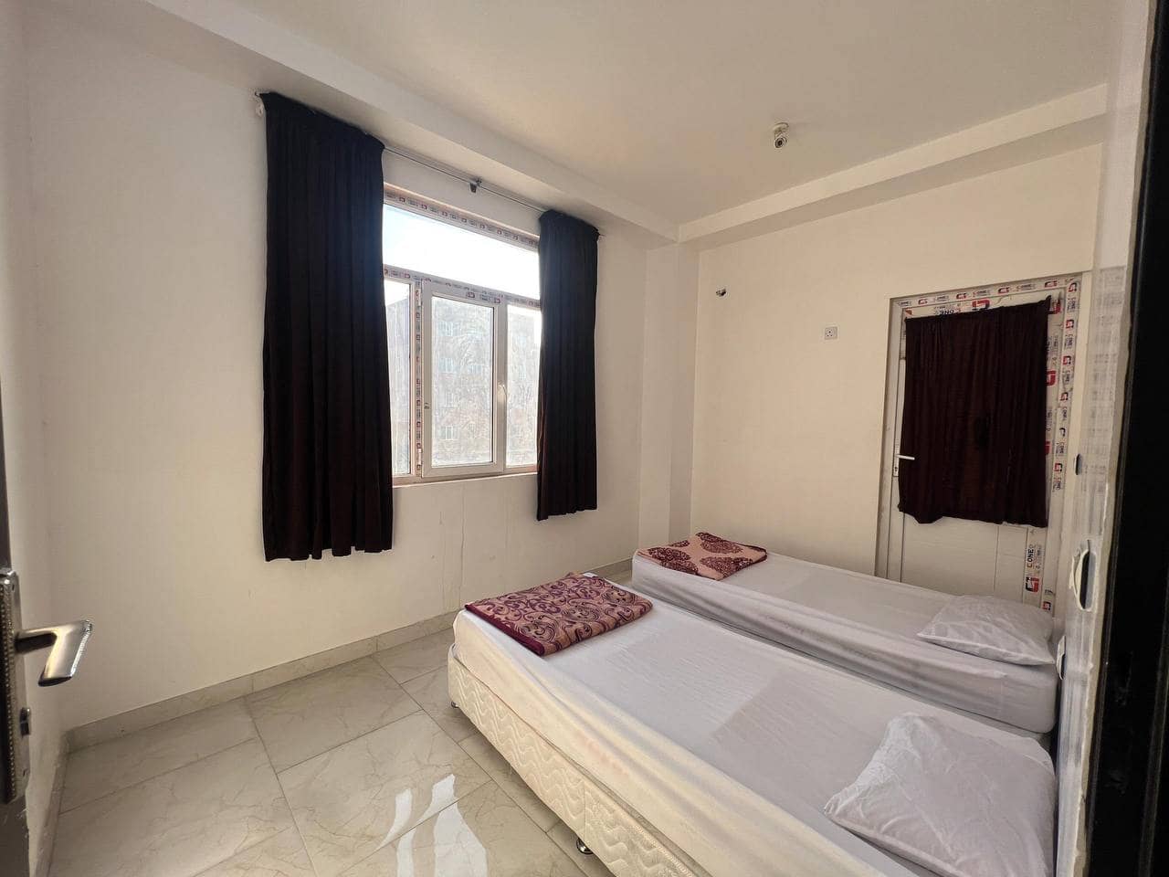 اجاره اپارتمان مبله شهرک نریمان قشم -واحد 3