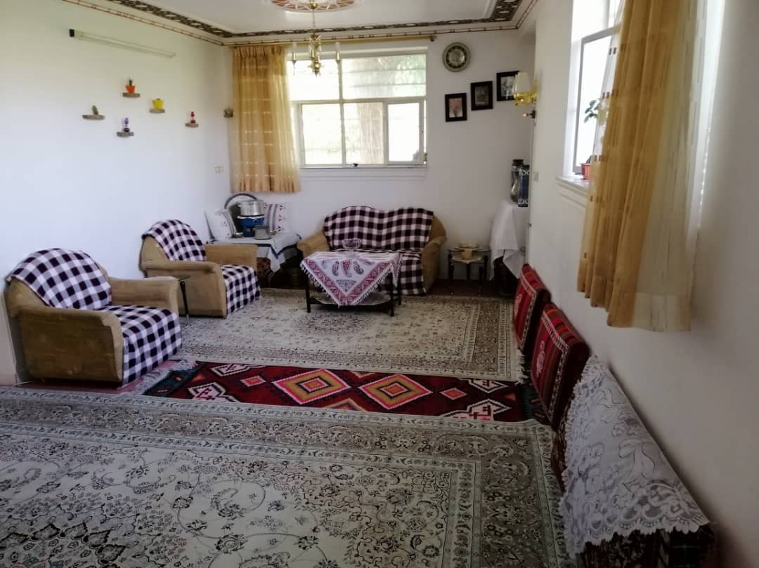 اجاره خانه ویلایی مبله تمیز در شهمیرزاد سمنان