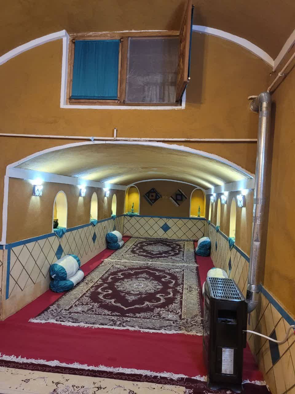 اجاره سوئیت سنتی مستر دار در ملا فتح اله کاشان - نارگل