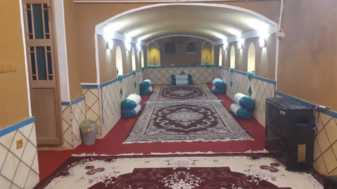 اجاره سوئیت سنتی مستر دار در ملا فتح اله کاشان - نارگل