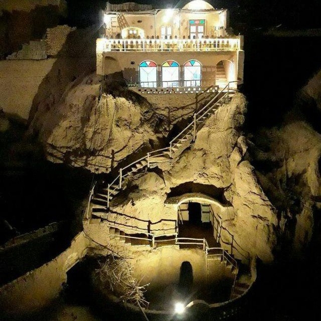 اجاره اتاق سنتی  در میبد یزد-  لب خندق3