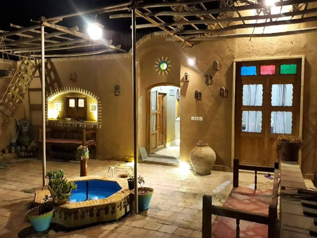 اجاره استراحتگاه سنتی در میبد یزد - اتاق لب خندق5