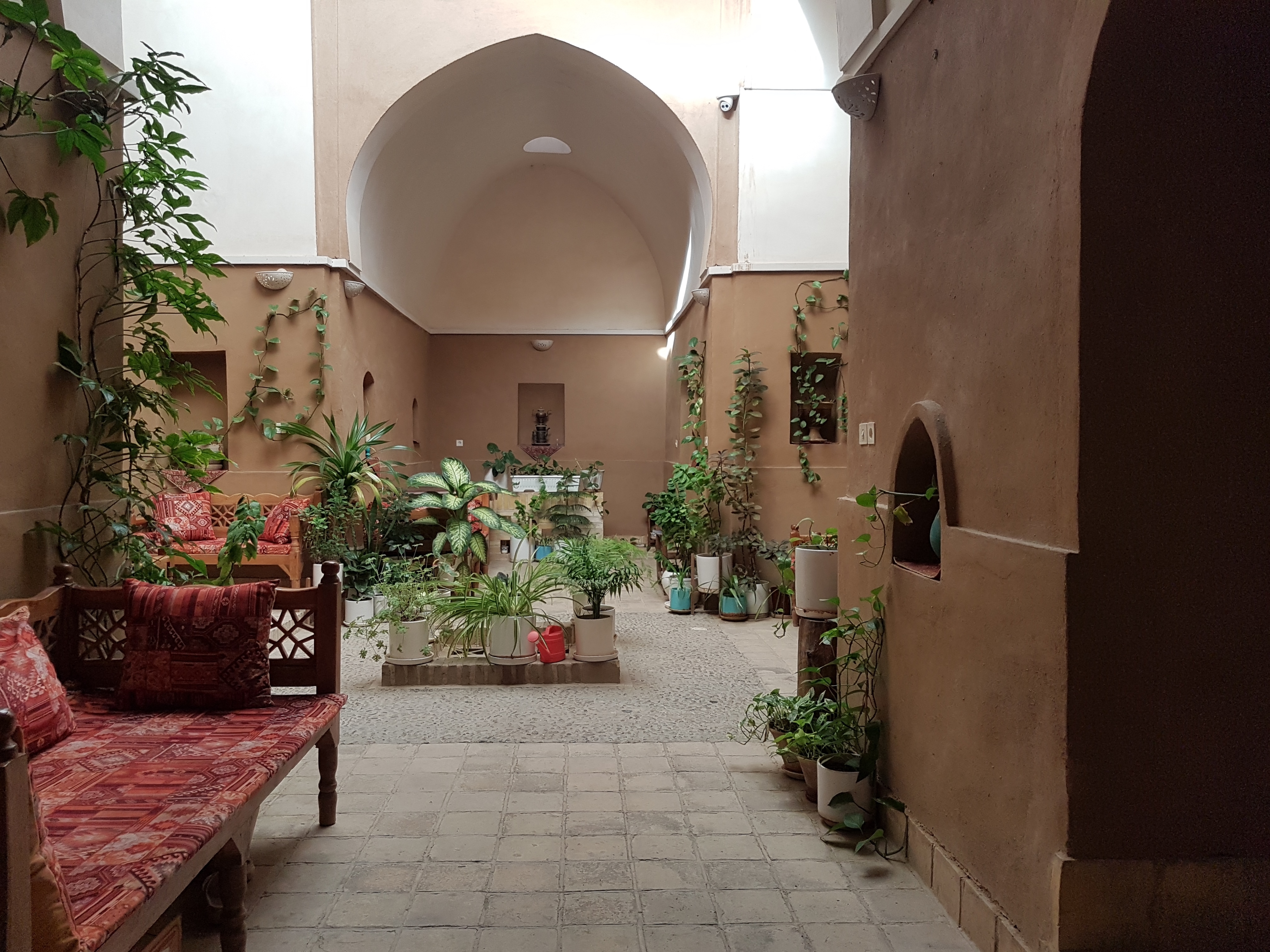 اجاره اتاق بومگردی در بسیج یزد - اتاق 3 تخته