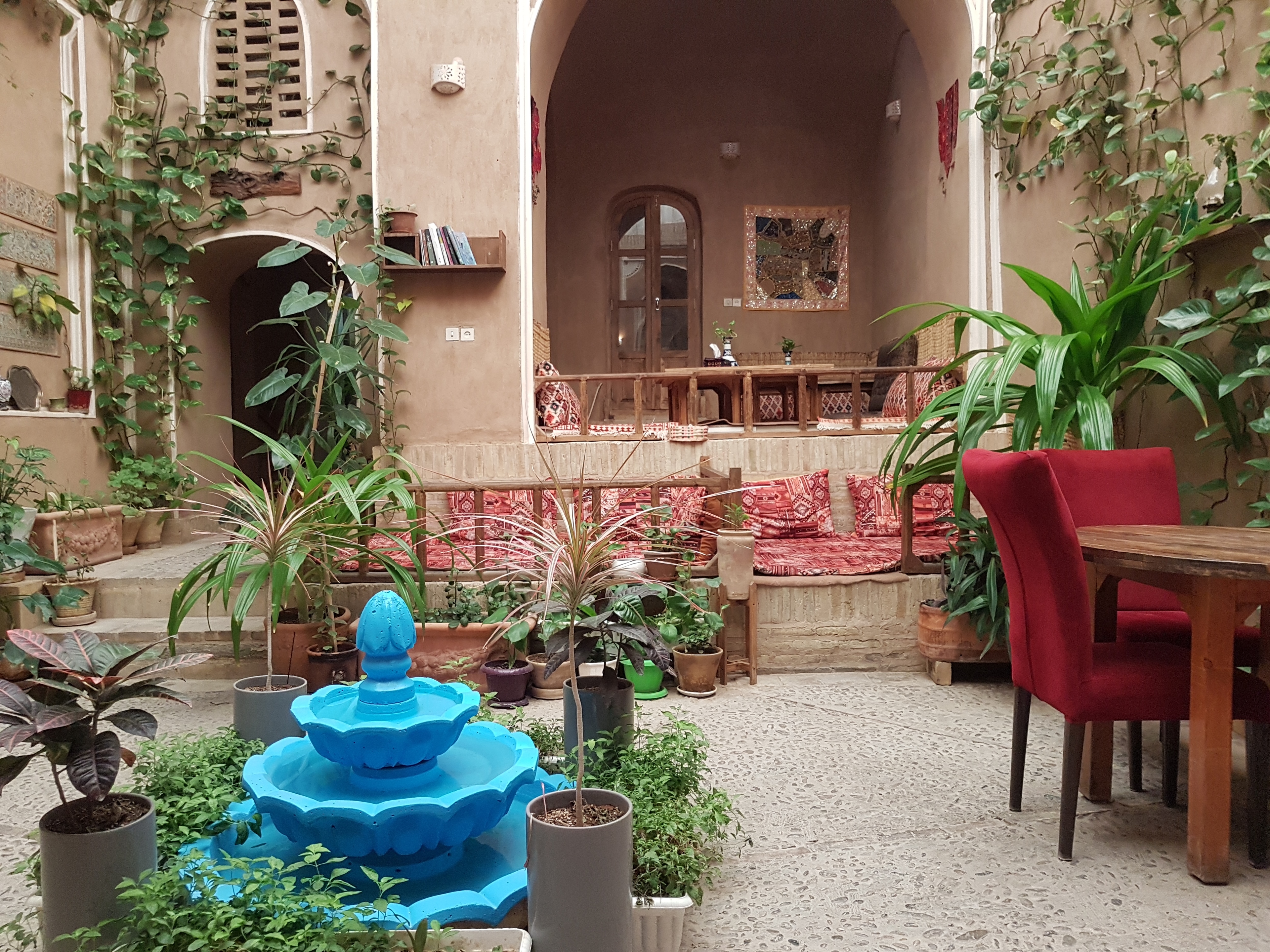 اجاره اتاق بومگردی در بسیج یزد - اتاق 5 تخته