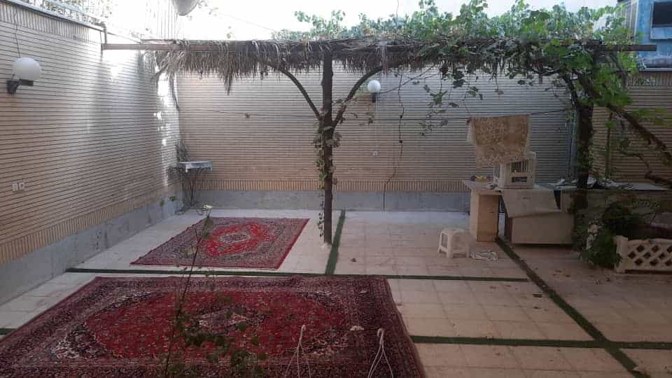 اجاره منزل ویلایی در خیابان پنج رمضان- اصفهان