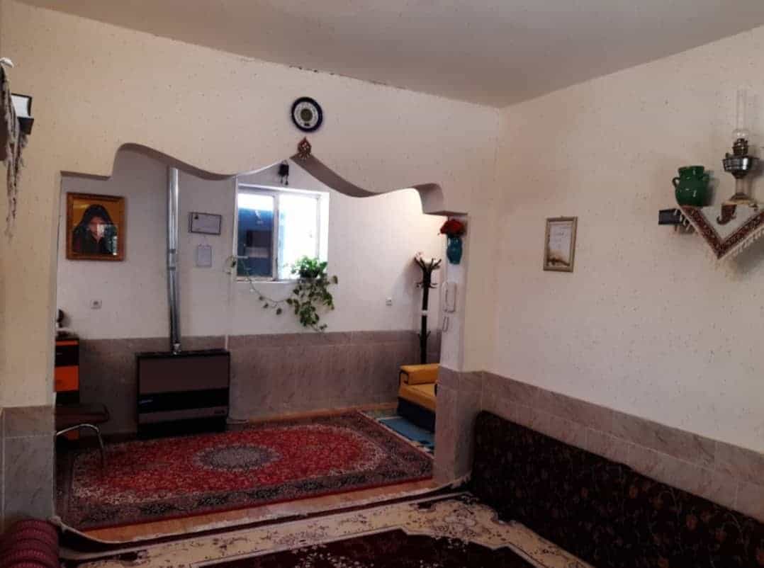 اقامتگاه بومگردی در روستای تشنیز شلمزار - سوئیت همکف