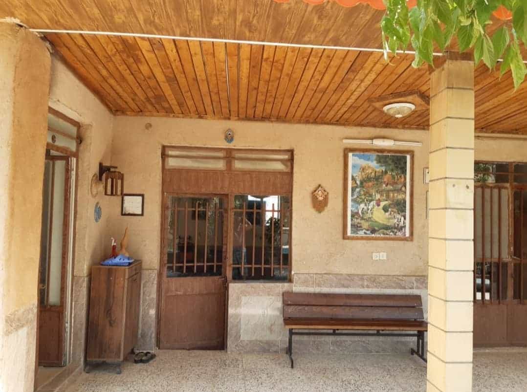 اقامتگاه بومگردی در روستای تشنیز شلمزار - سوئیت همکف