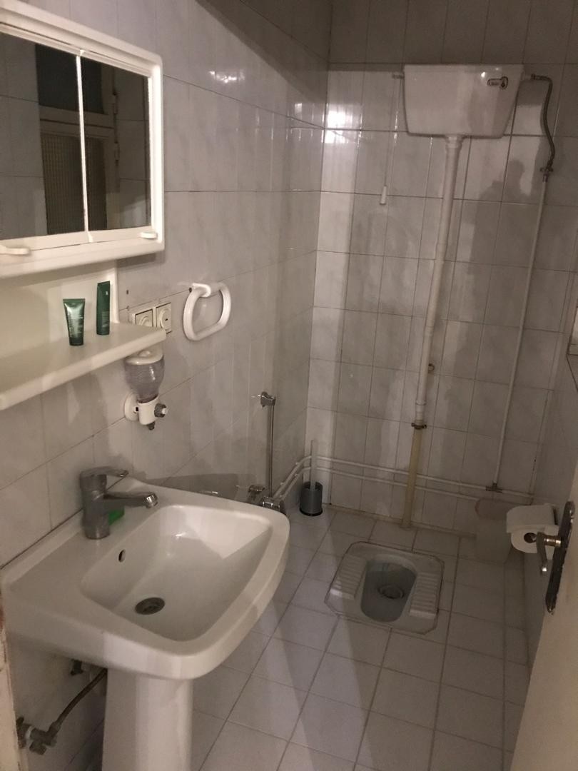 اجاره خانه مبله دو خوابه در امیر آباد تهران -طبقه اول 180 متری