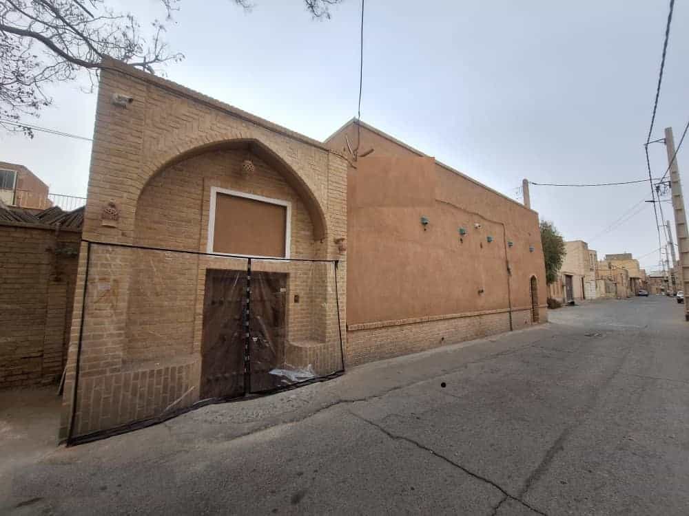 اجاره اقامتگاه بومگردی در خیابان انقلاب یزد - مولانا