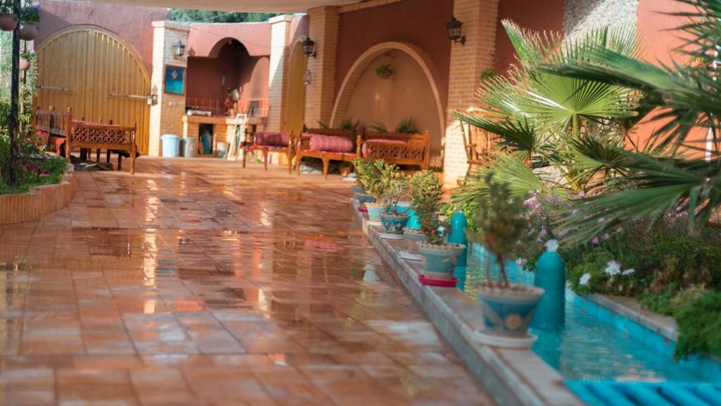 اجاره اتاق سنتی در شهرضا 4نفره- اتاق1