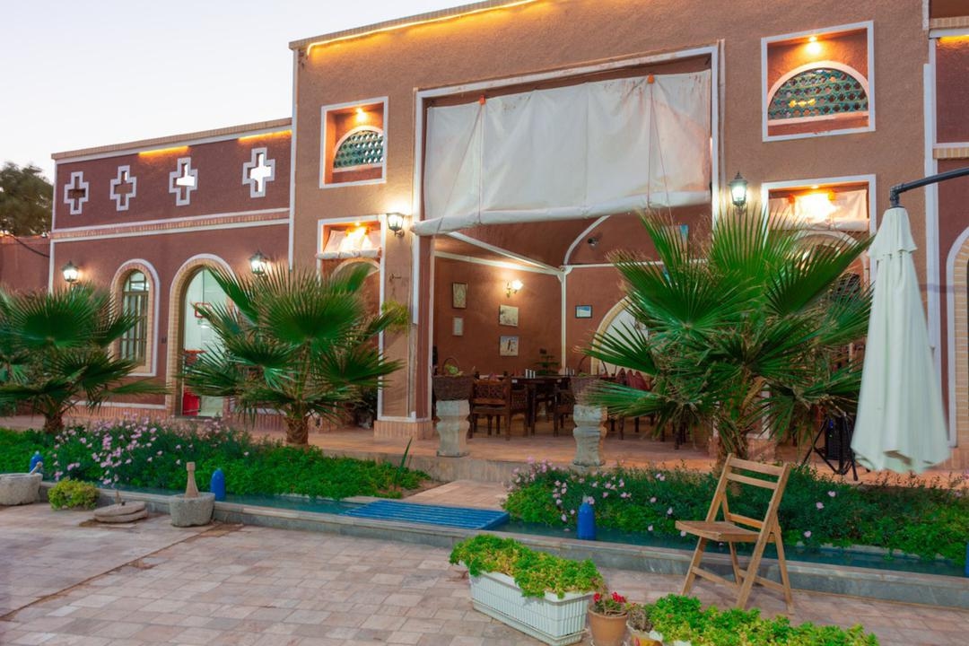 اجاره اتاق سنتی در شهرضا 4نفره- اتاق1