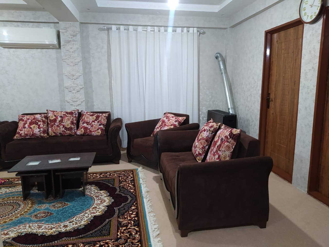 اجاره ویلا در خیابان جمهوری اسالم