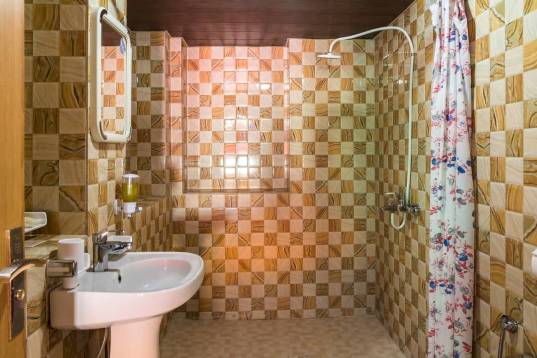 اجاره هتل ارزان سنتی در شیراز-118