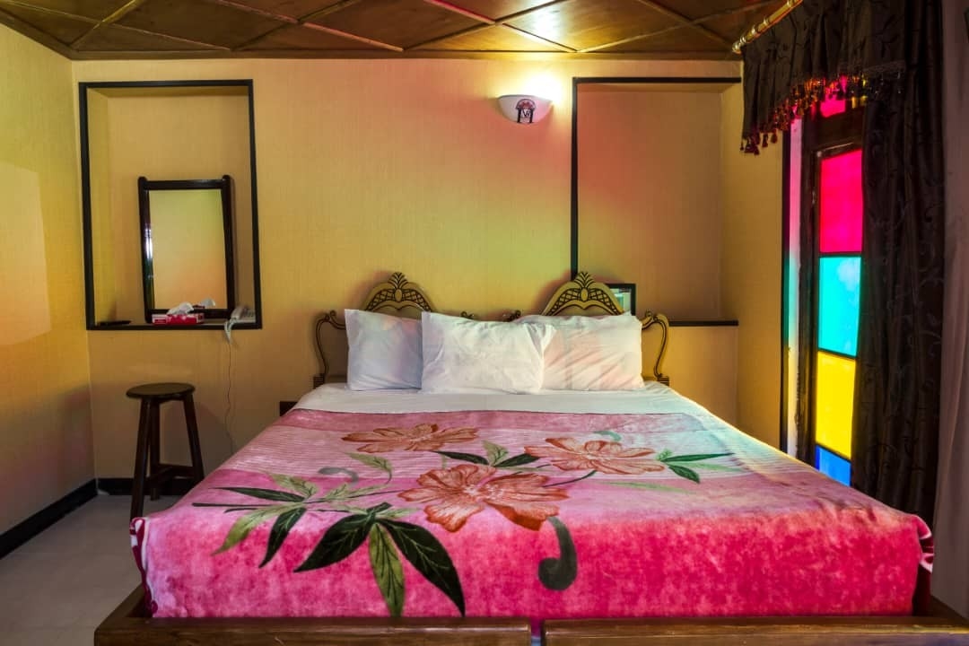 اجاره هتل ارزان در شیراز-101