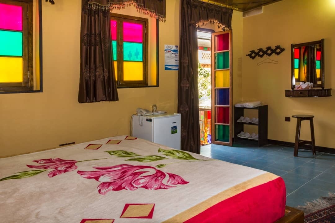 اجاره هتل سنتی در شیراز-110