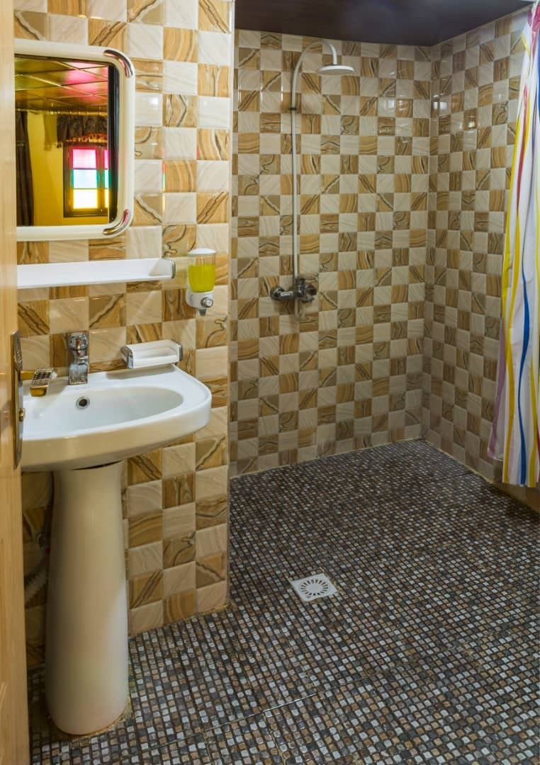 اجاره هتل سنتی در شیراز-110