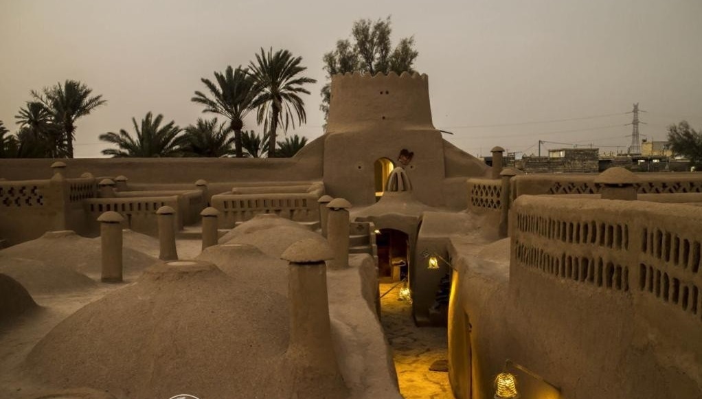 اجاره اقامتگاه سنتی در باقر آباد بافق