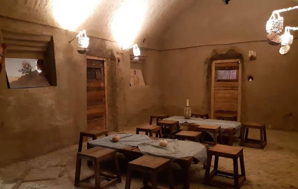 اجاره خانه روستایی سنتی در باقر آباد بافق