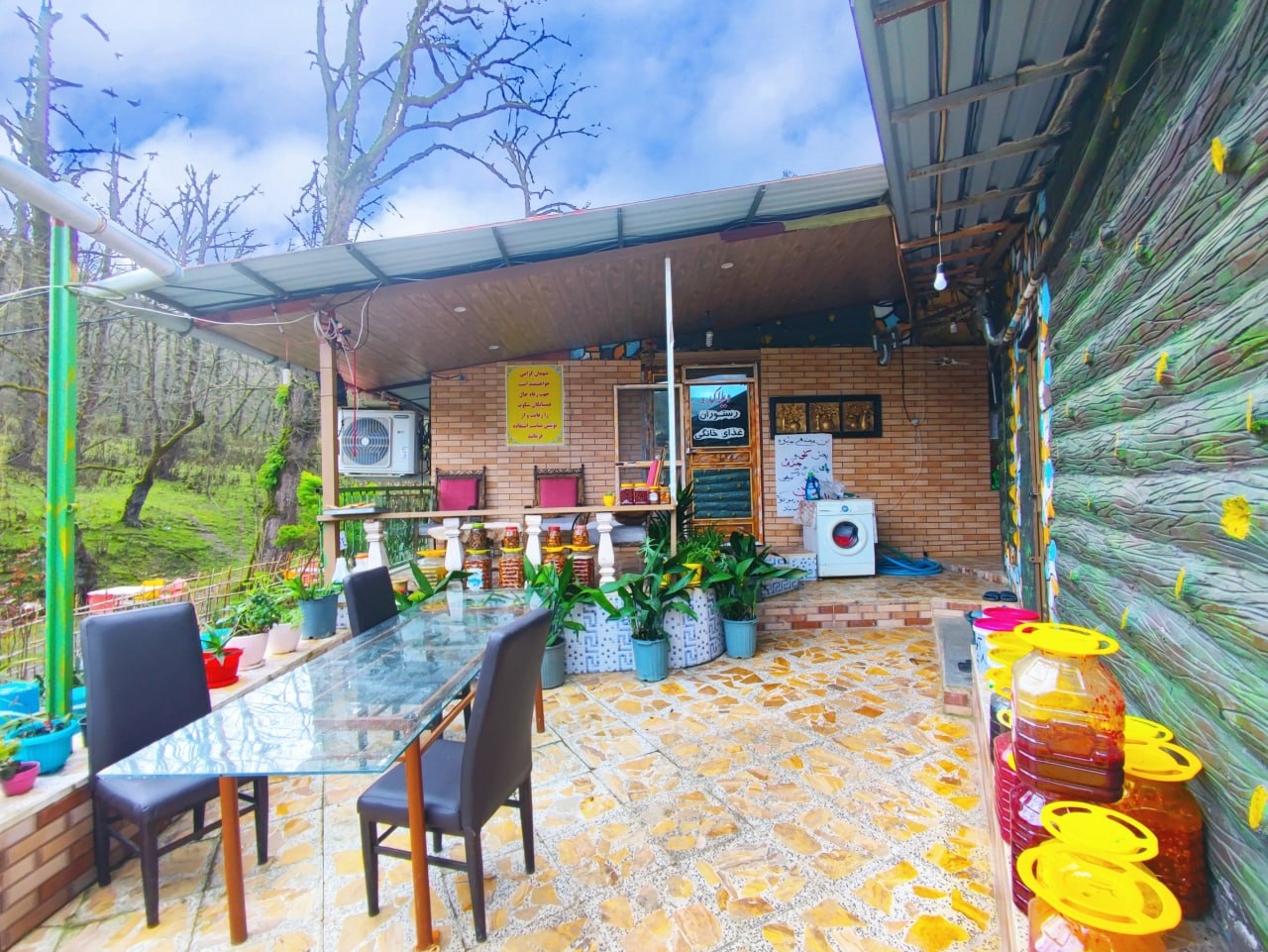 اجاره سوئیت جنگلی در روستای جمشیدآباد  زیر آب- 201 ارغوان