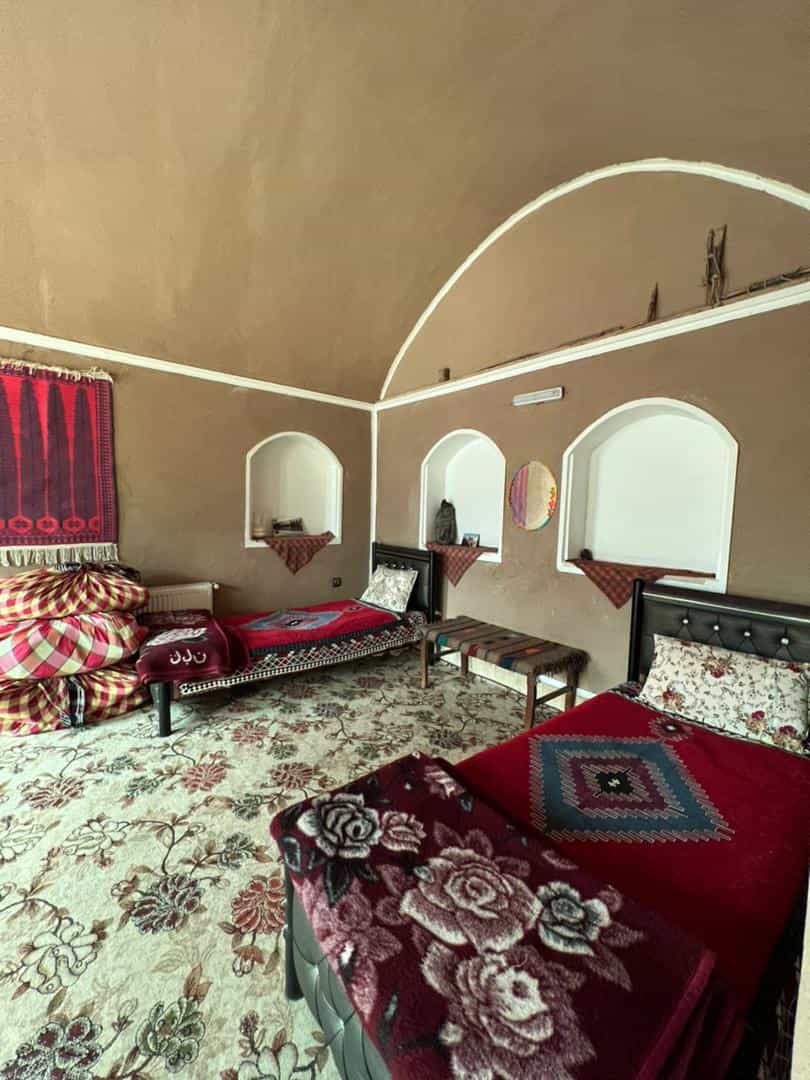 اجاره اتاق سنتی وهمن در شاهدیه یزد