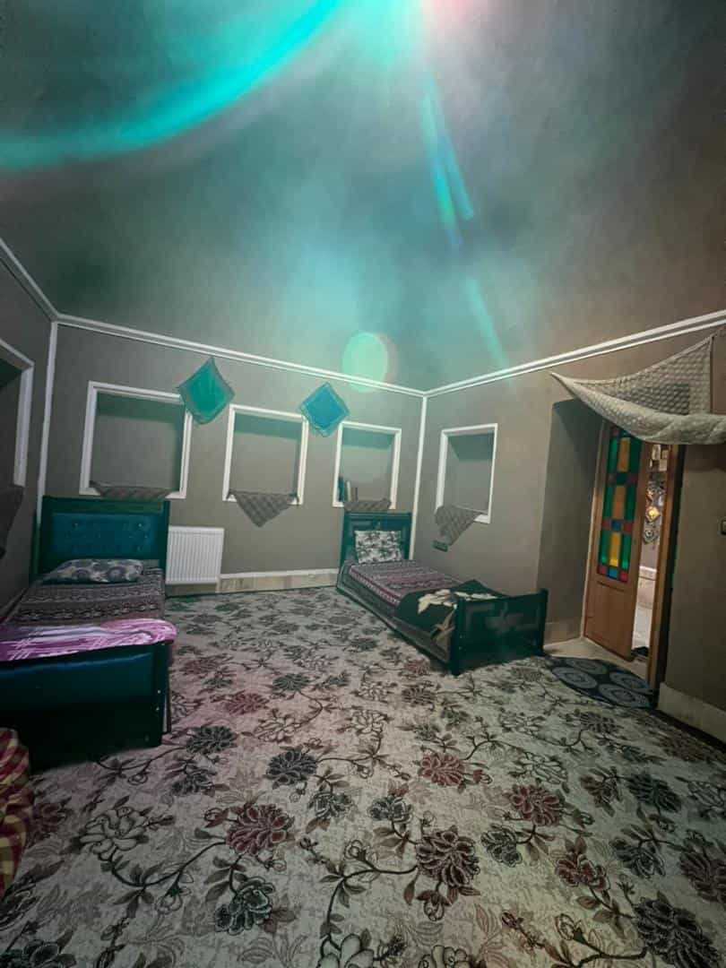 اجاره اقامتگاه بومگردی سنتی امرداد در شاهدیه یزد