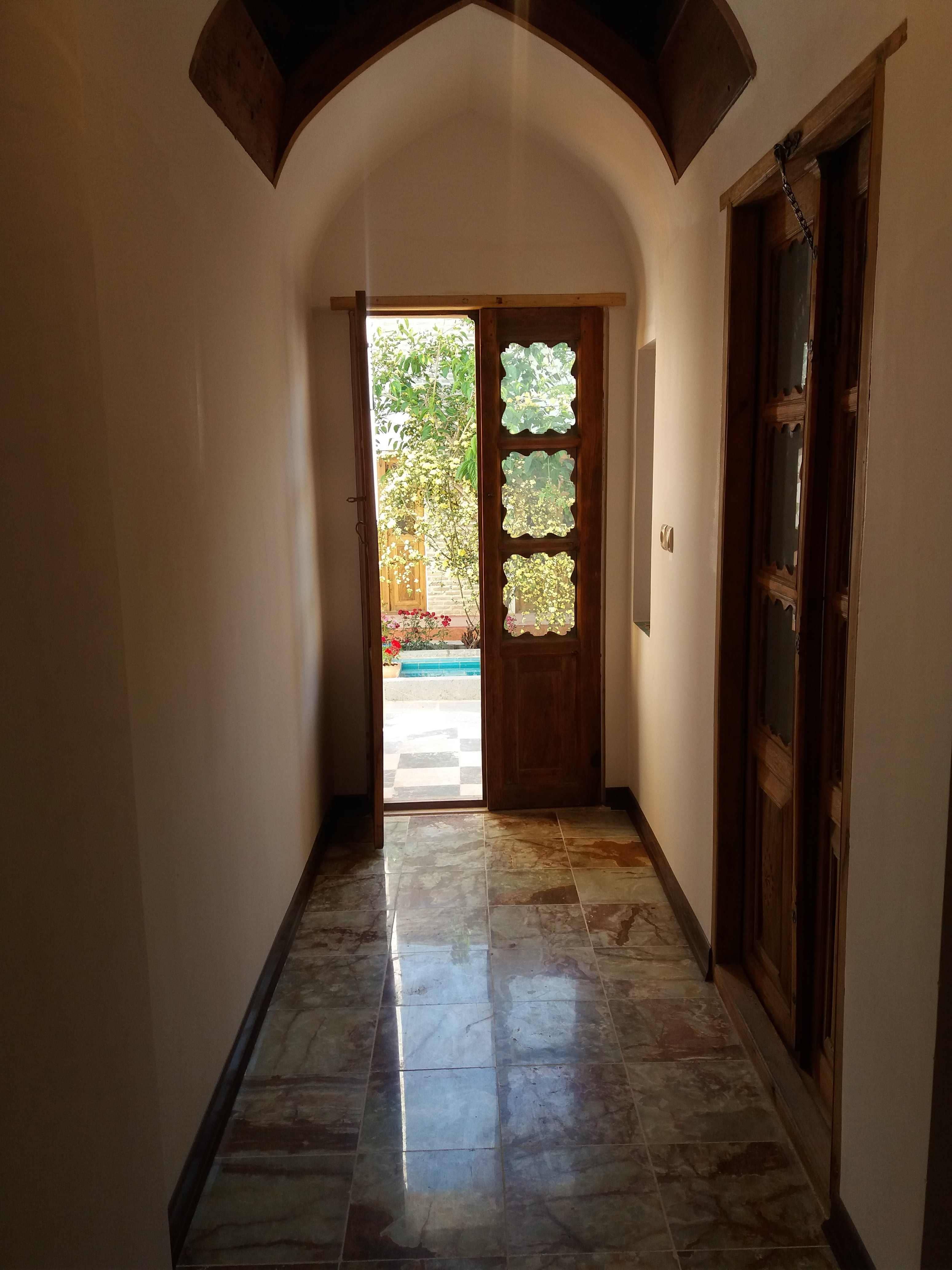 اجاره اقامتگاه سنتی در مرکز شهر اصفهان