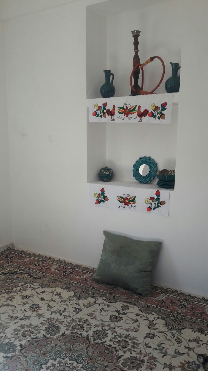 اجاره اتاق سنتی در قلعه بالا بیارجمند - اتاق سرتنور
