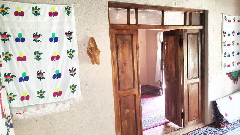اجاره اقامتگاه سنتی در روستا خرق فاروج