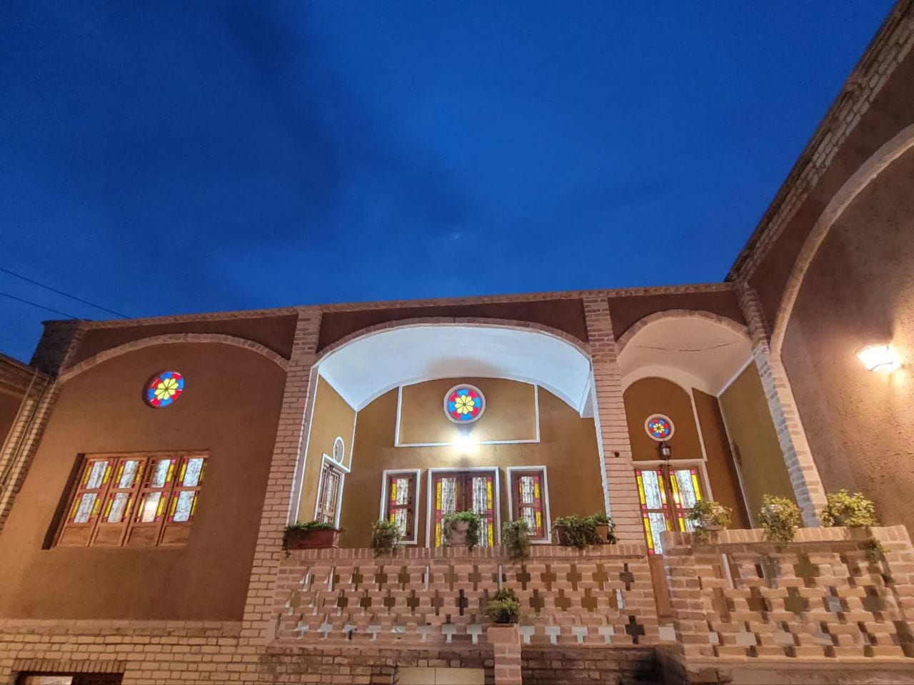 اجاره اقامتگاه بومگردی مستردار در ملا فتح اله کاشان - زمرد